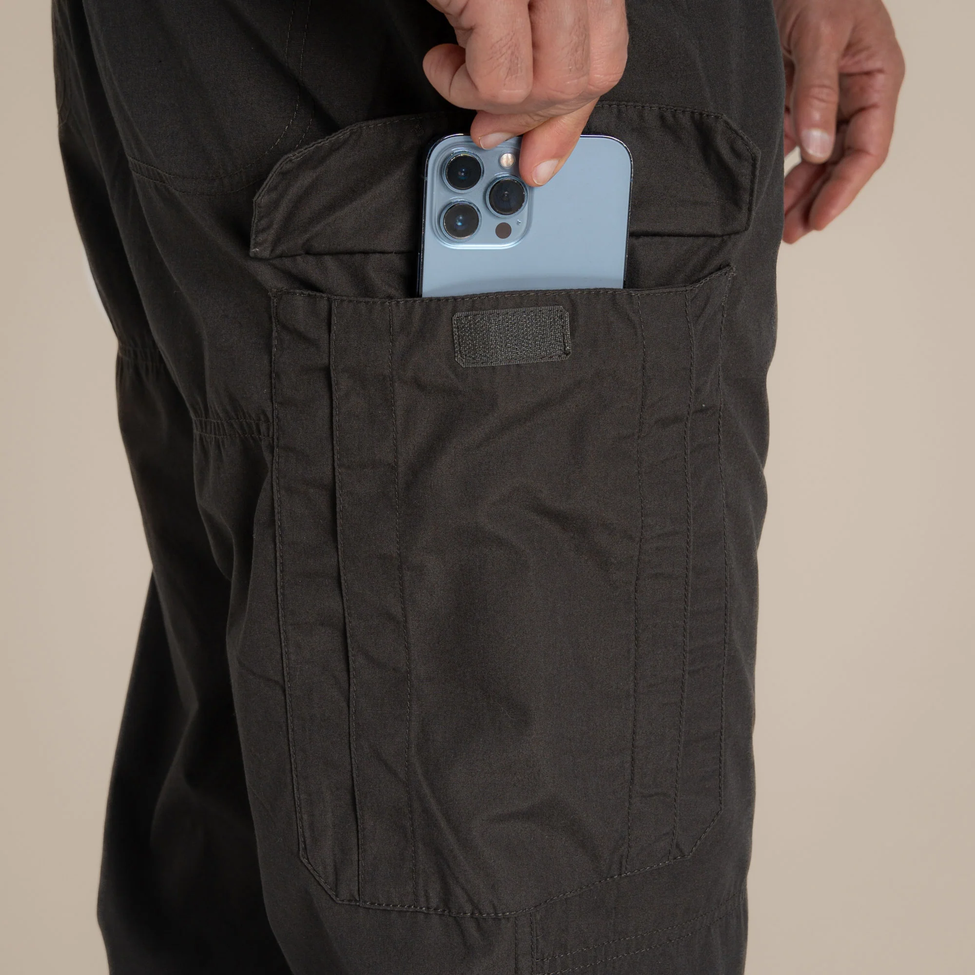 Craghoppers Men's Kiwi Classic Trousers | Bark - Image 7