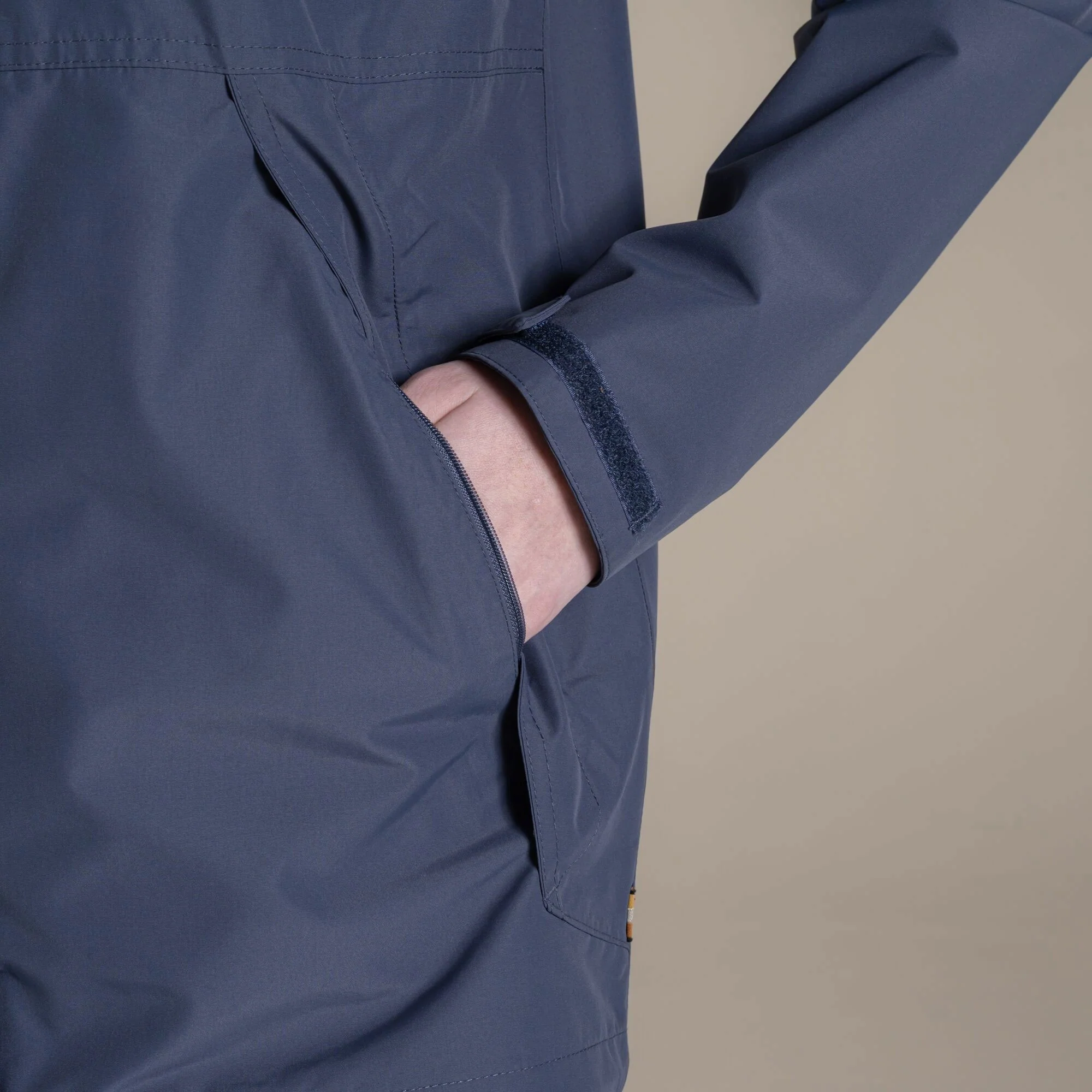 Craghoppers Women's Ossus Waterproof Jacket | Anthracite - Image 4