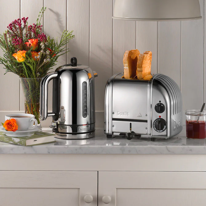 Dualit Classic AWS Polished 2 Slot Toaster - Image 3