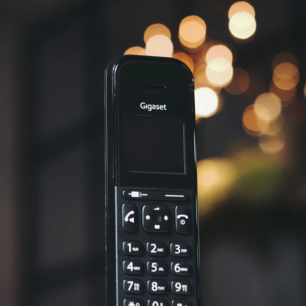 Gigaset Hello Designer Cordless Phone, Quad Handset without Answer Machine - Image 7