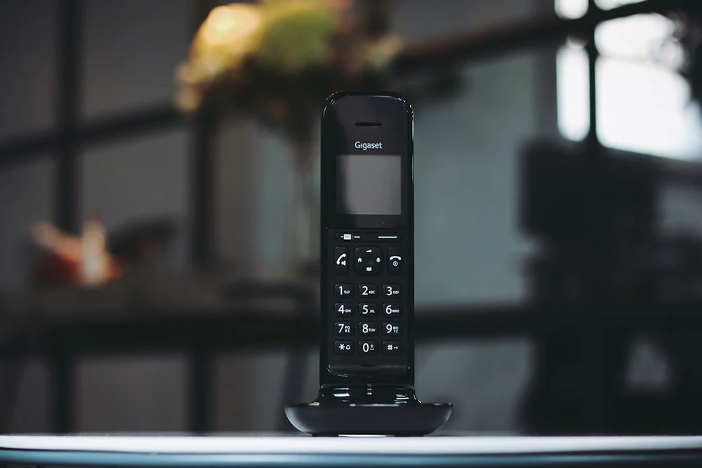 Gigaset Hello Phone Designer Cordless Phone - Black, Single Handset with Answer Machine - Image 5