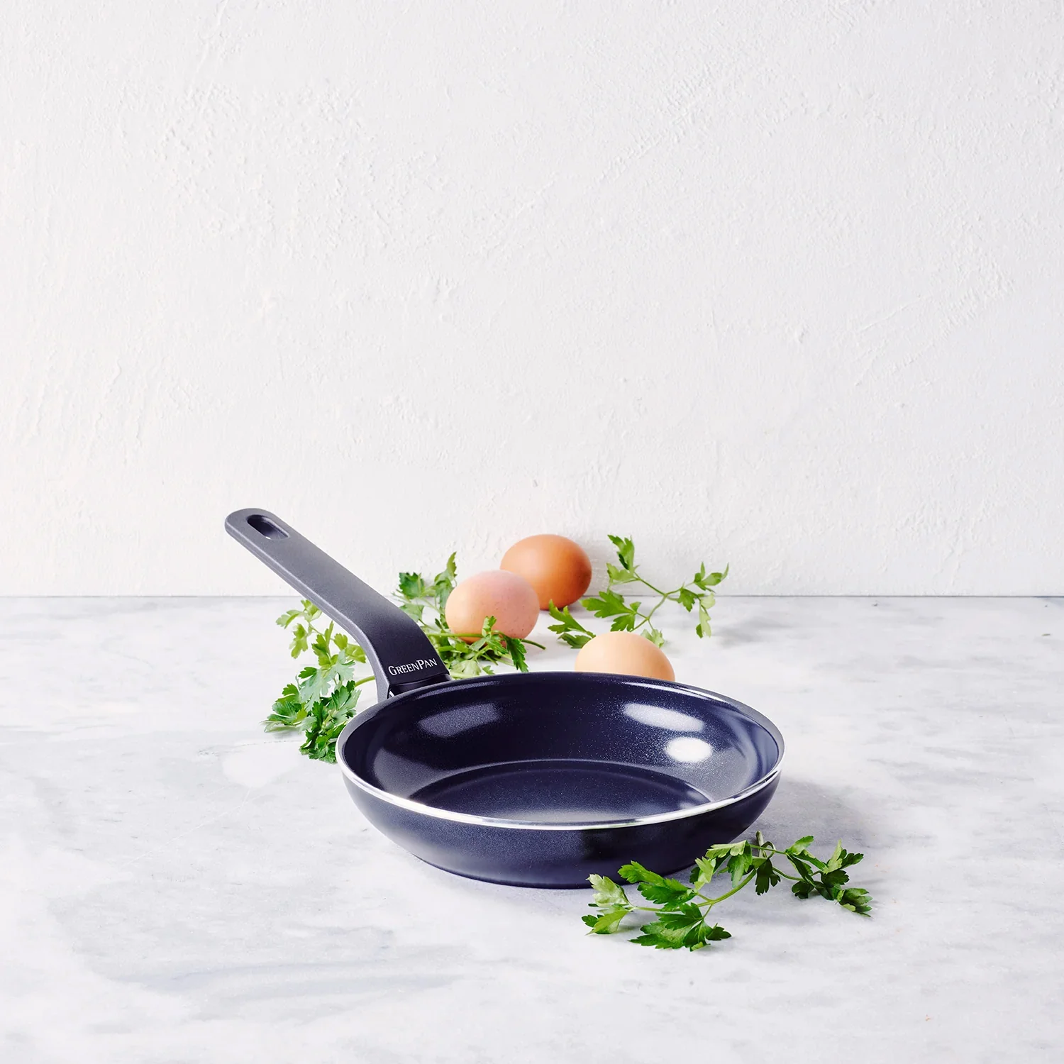 GreenPan Essence Frypan 24cm - Image 3