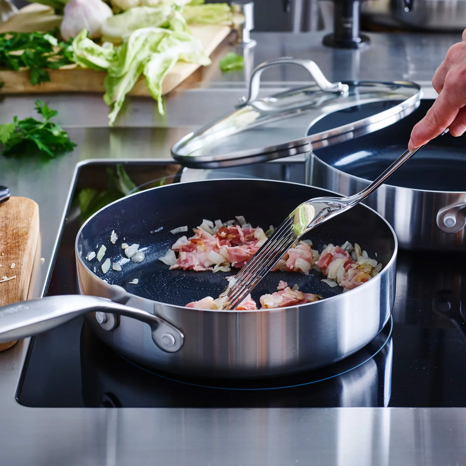 GreenPan Geneva Skillet Covered 24cm / 2.6 Litre - Image 3