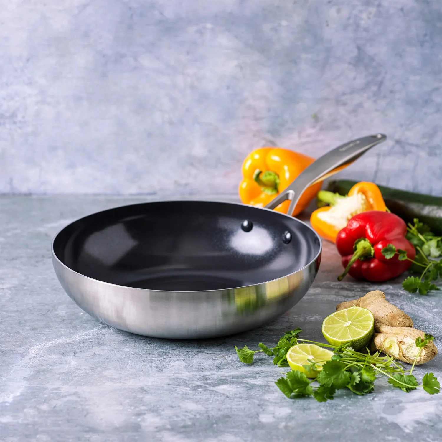 GreenPan Geneva Wok 28cm / 3.6 Litre - Image 2