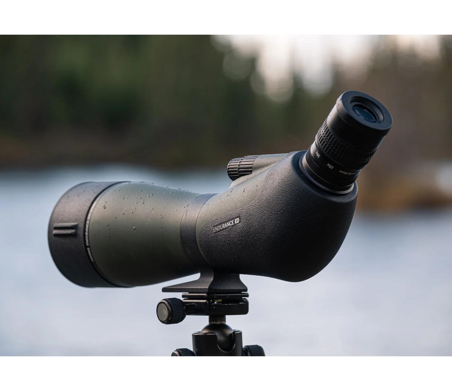 Hawke Endurance ED 20-60x68 Angled Spotting Scope - Image 3