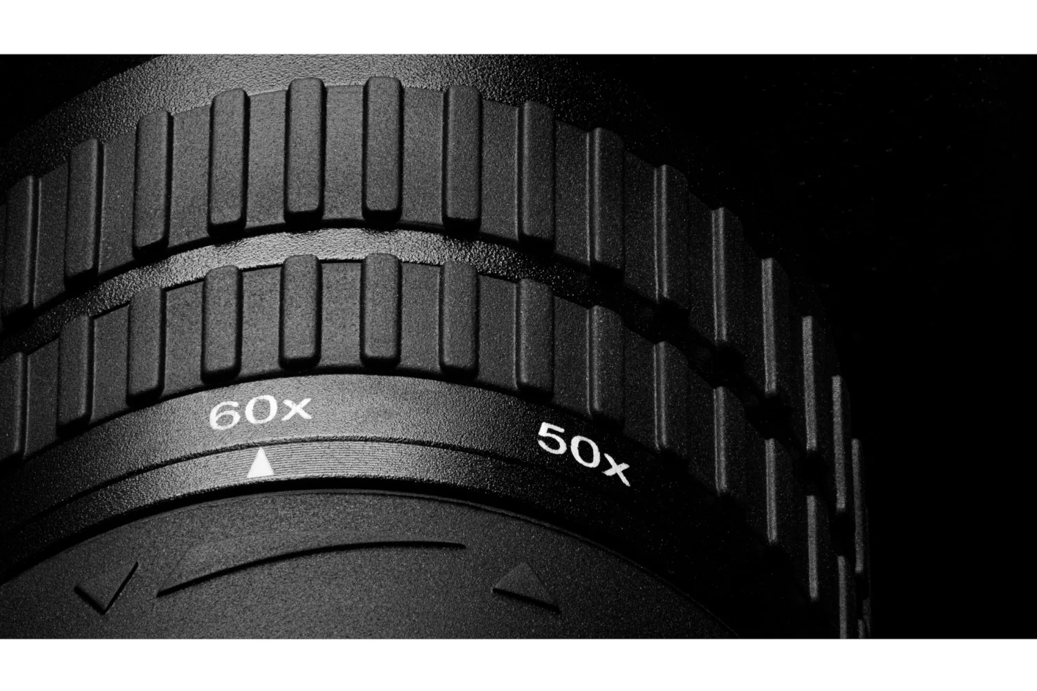 Hawke Endurance ED 20-60x68 Angled Spotting Scope - Image 4