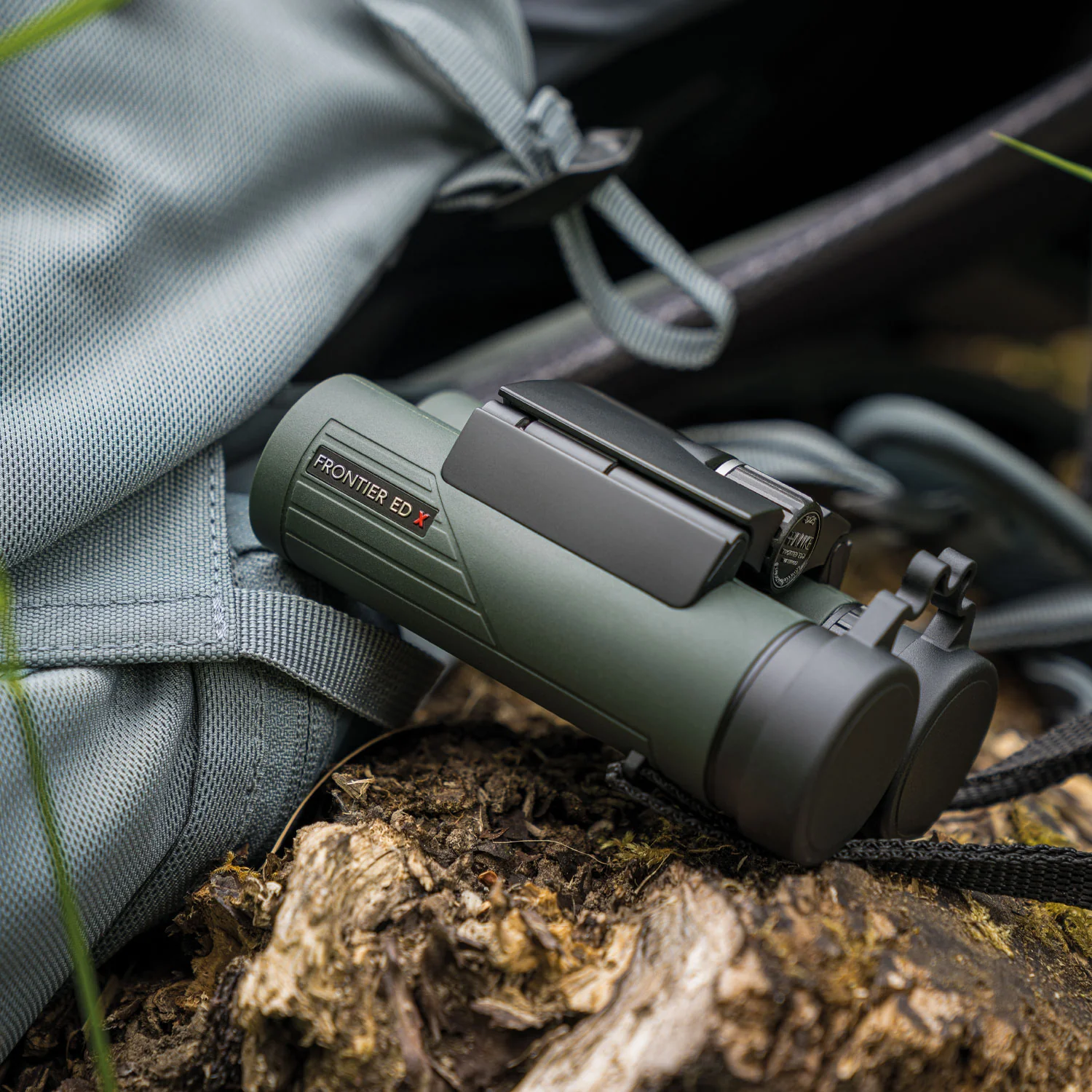 Hawke Frontier EDX 8x25 Compact Binoculars - Image 6