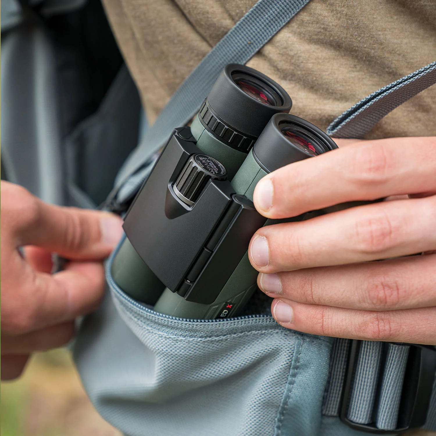 Hawke Frontier EDX 8x25 Compact Binoculars - Image 7