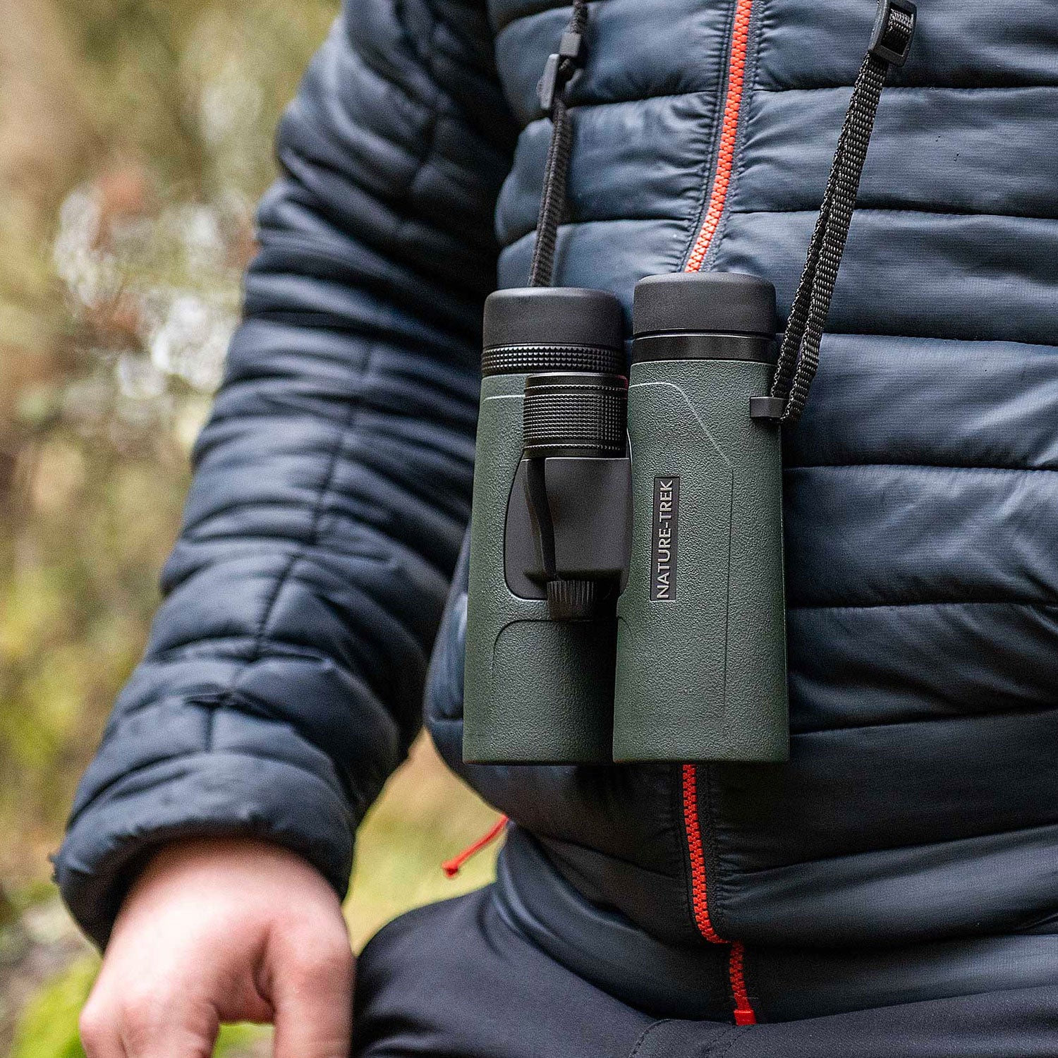 Hawke Nature-Trek 10x42 Binoculars - Image 3