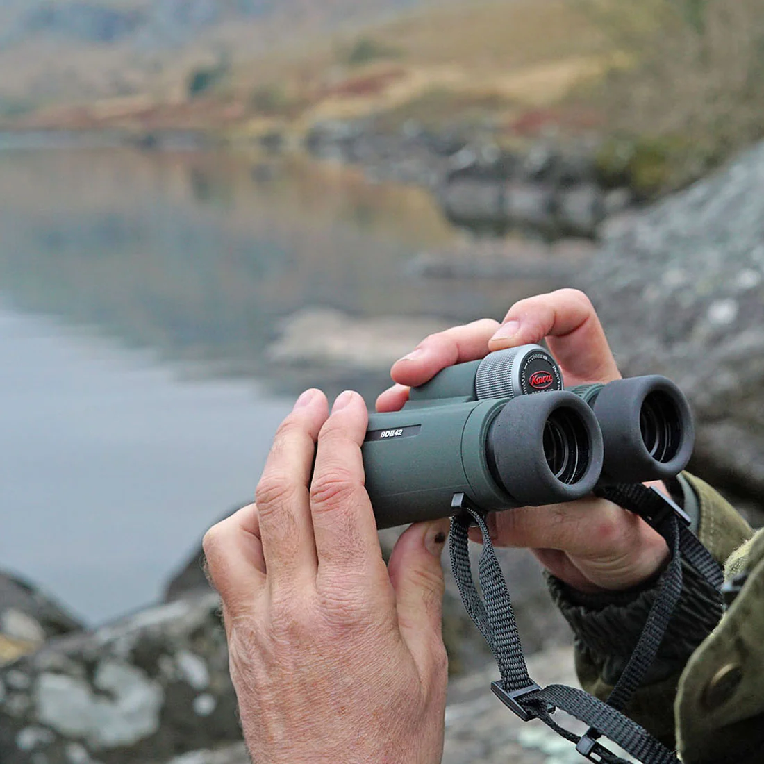 Kowa BD II 8x42 XD Binoculars - Image 9