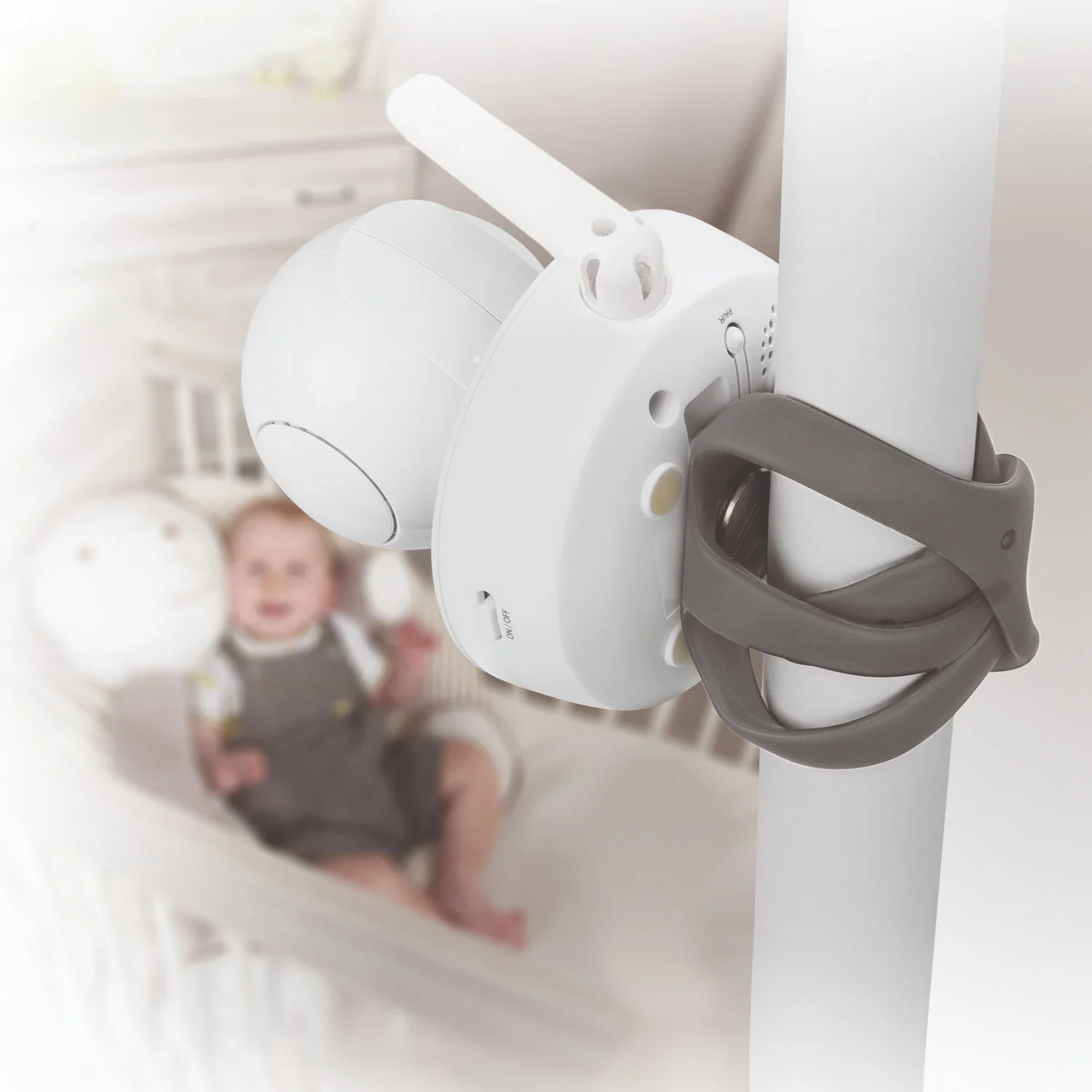 Motorola VM855 5.0" Portable Wifi Video Baby Monitor - Image 4