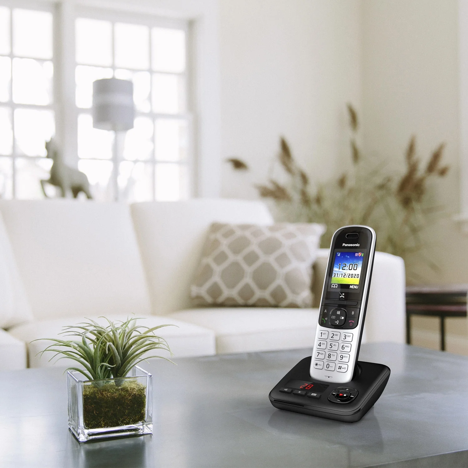 Panasonic KX-TGH720ES Digital Cordless Telephone with Automated Call Block and Answering Machine - Image 5