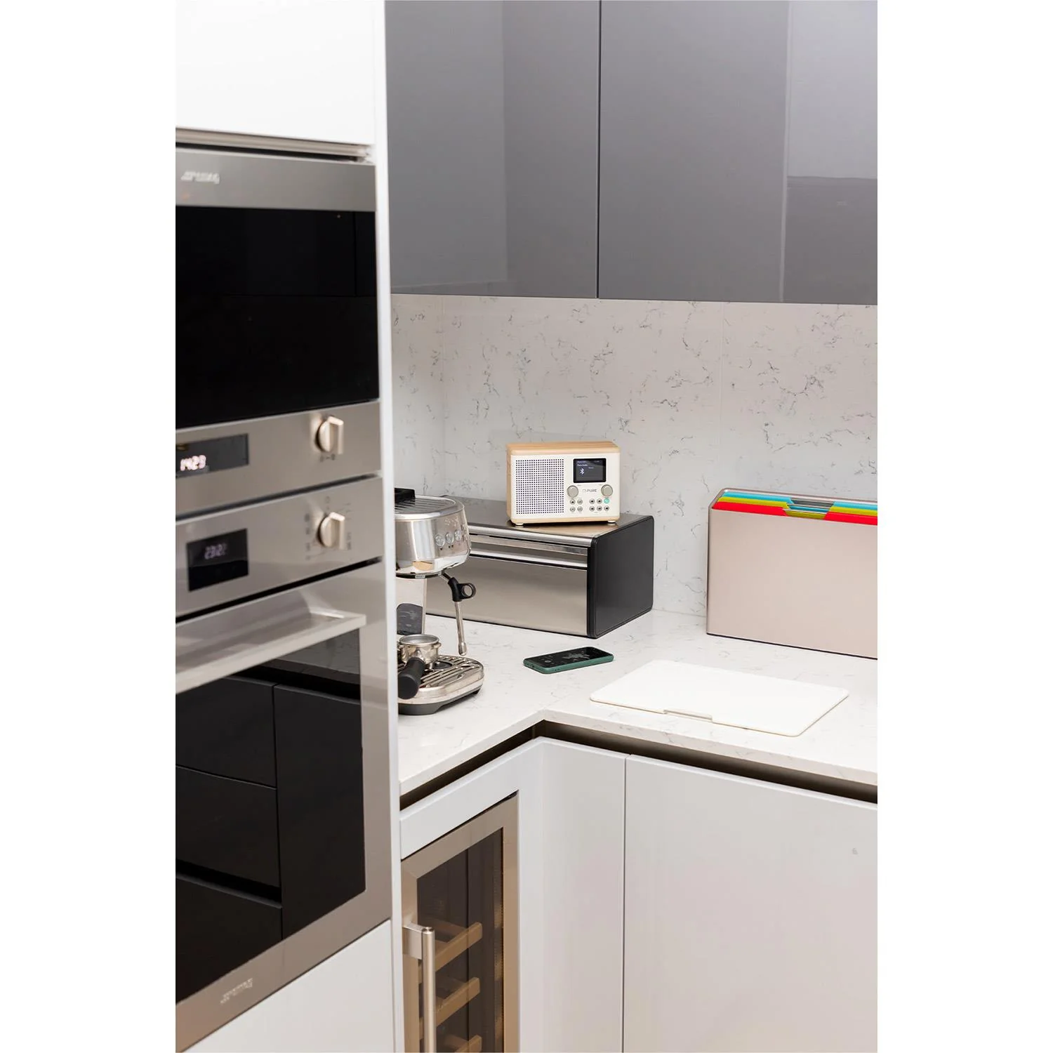 Pure Classic H4 DAB Radio in White/Oak - Image 5