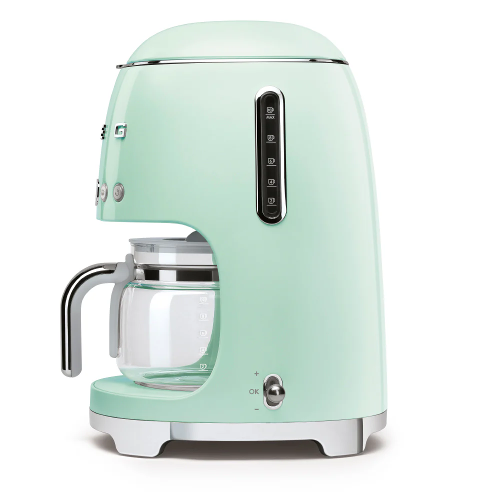 Smeg DCF02PGUK Drip Coffee Machine in Pastel Green - Image 3