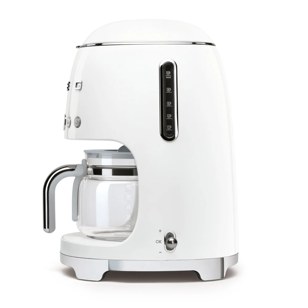 Smeg DCF02WHUK Drip Coffee Machine in White - Image 3