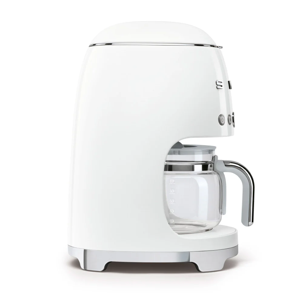 Smeg DCF02WHUK Drip Coffee Machine in White - Image 4