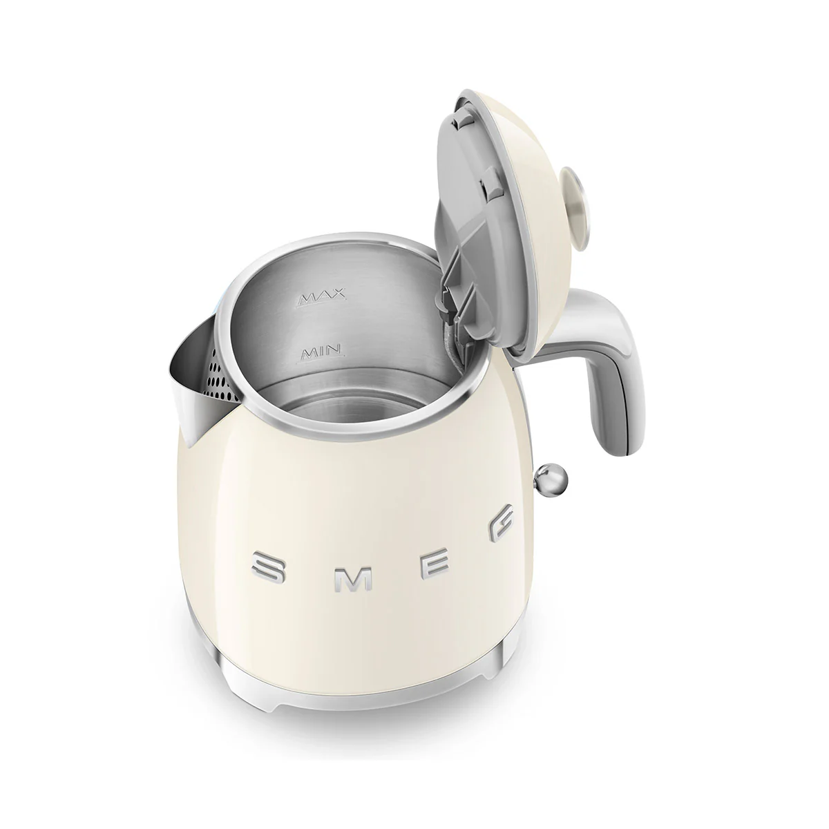 Smeg KLF05CRUK Retro Style Mini Jug Kettle in Cream - Image 4
