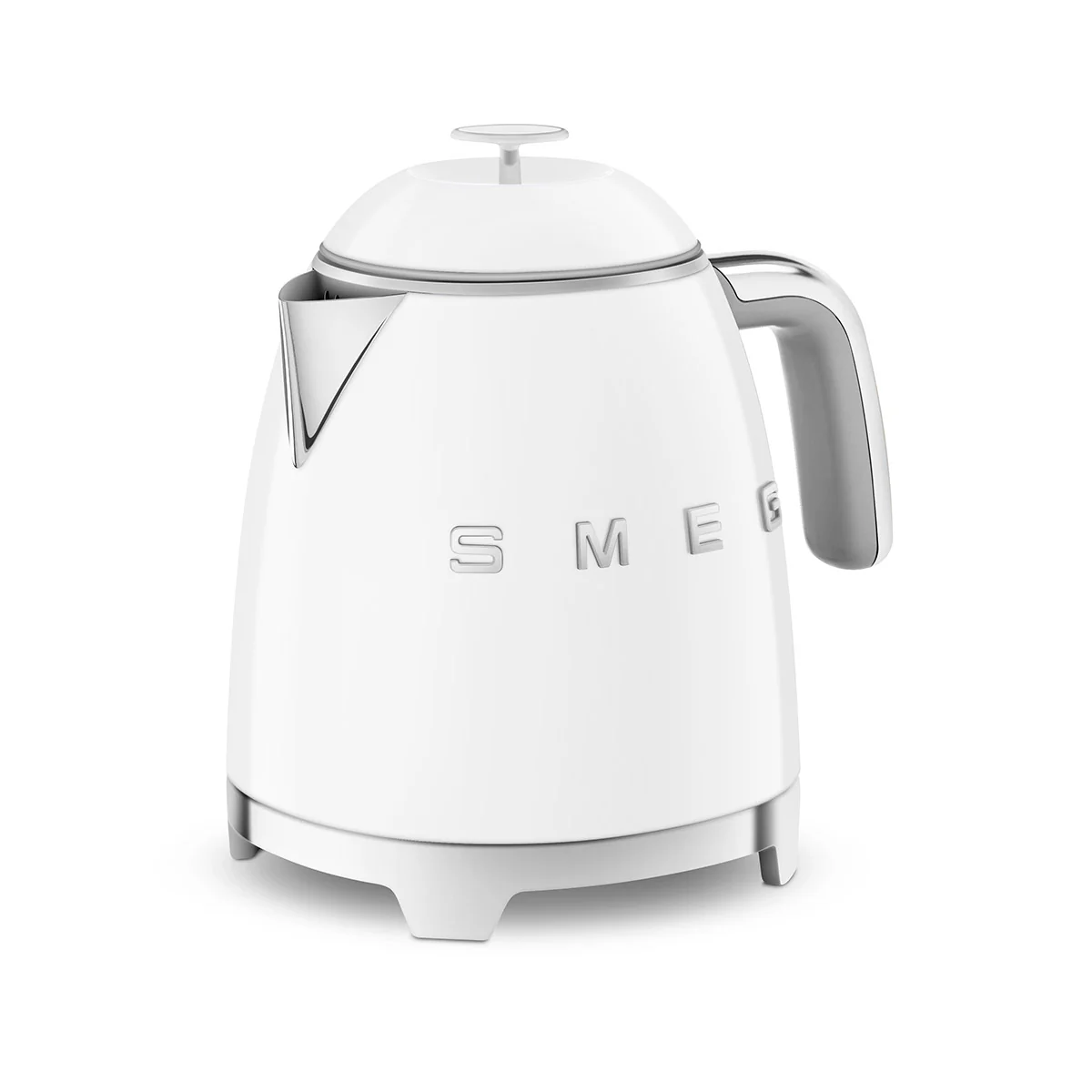 Smeg KLF05WHUK Retro Style Mini Jug Kettle in White - Image 3
