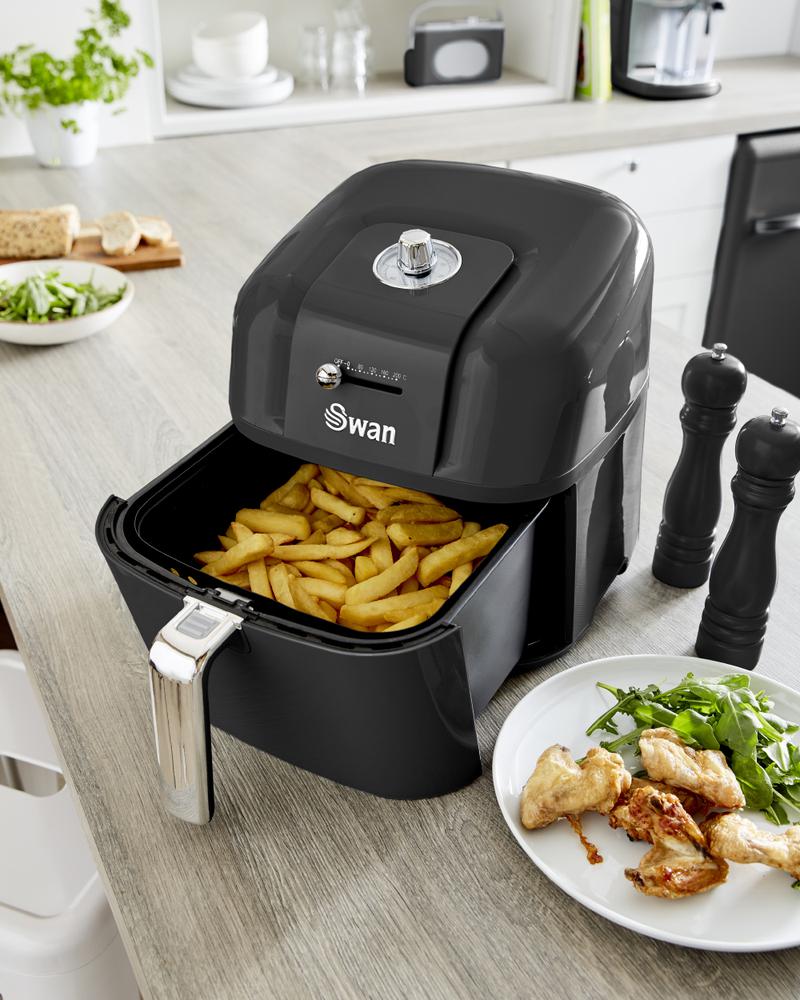 Swan Retro Manual Air Fryer in Black - Image 3