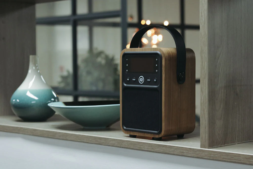 VQ Monty Portable DAB+/FM Radio & Bluetooth Speaker in Black & Walnut - Image 7